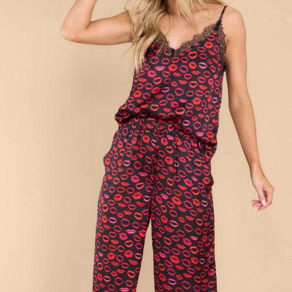 molly bracken black pj set Valentine’s Day - Picture 3 of 9